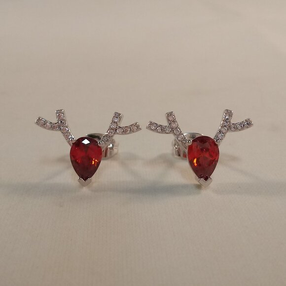 Silver Deer Elk Head Ruby Red Diamond Zircon Stud Earrings New Holiday Festive - Picture 1 of 2